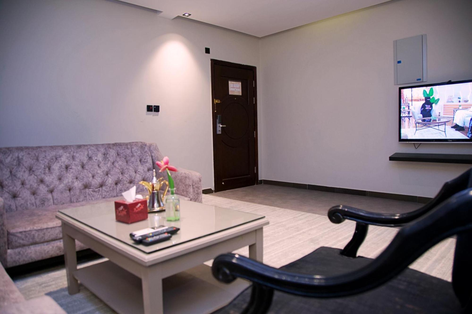 Sharz Hotel Buraidah Exterior photo
